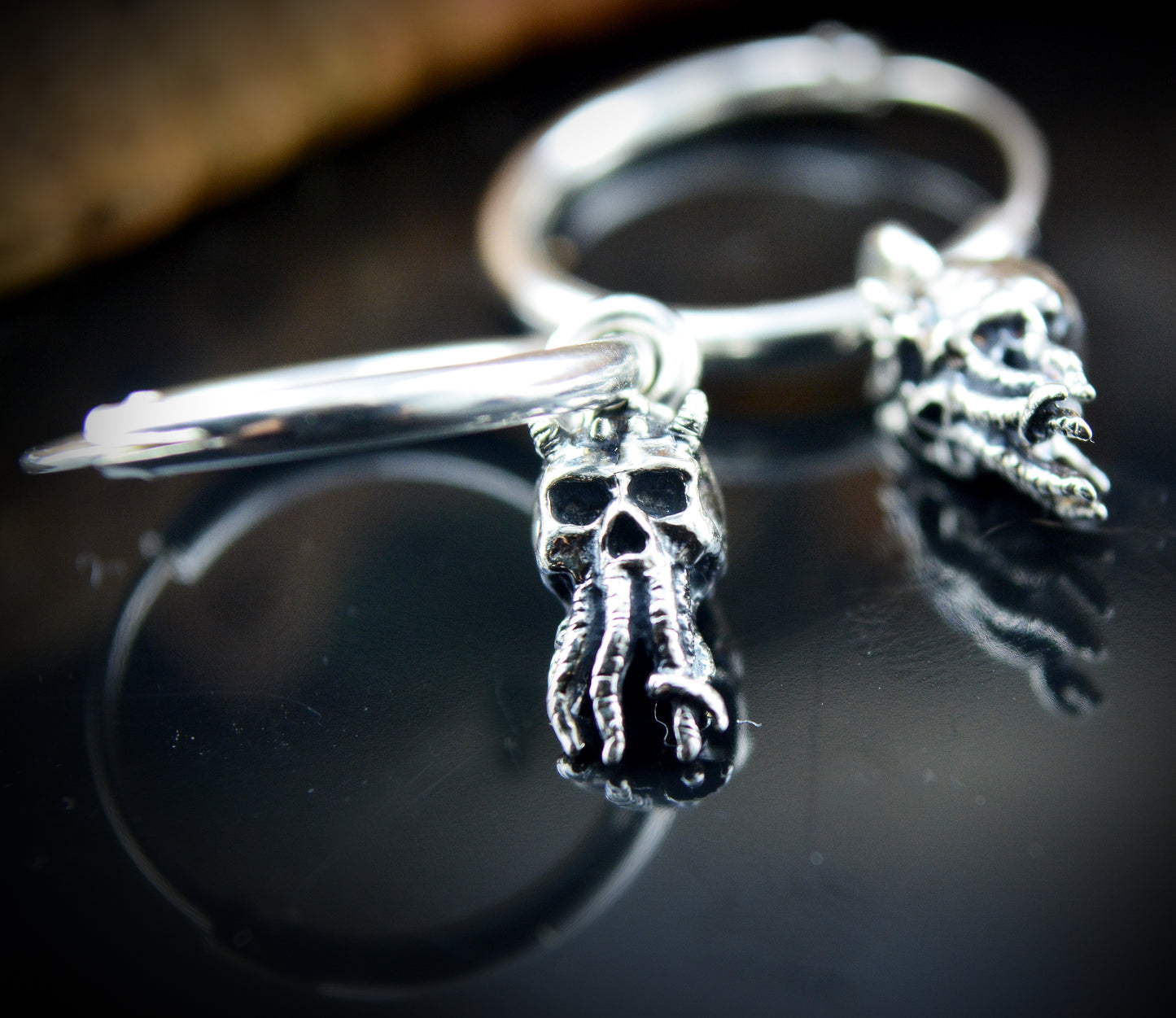 Pendientes de aro diminutos de Cthulhu, joyería urbana inspirada en Lovercraft