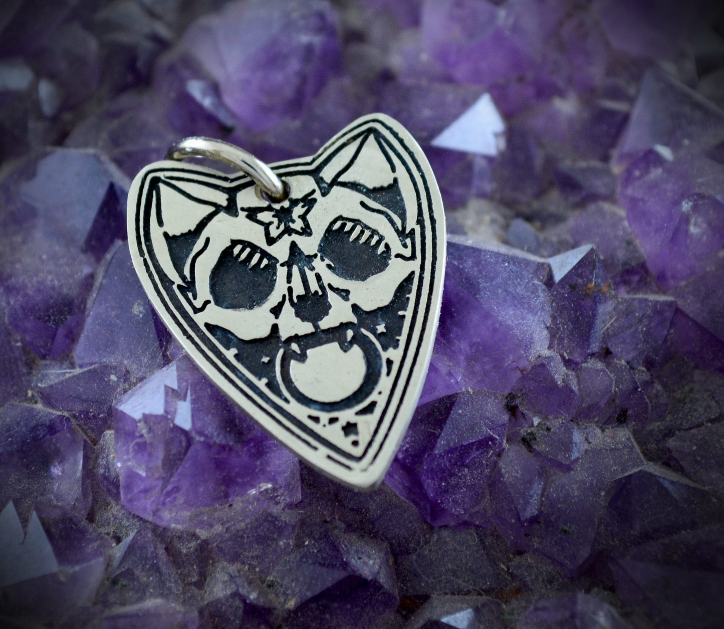 Chapa identificativa gato con forma de Ouija, Chapa personalizada mascota grabada a mano con nombre y teléfonos