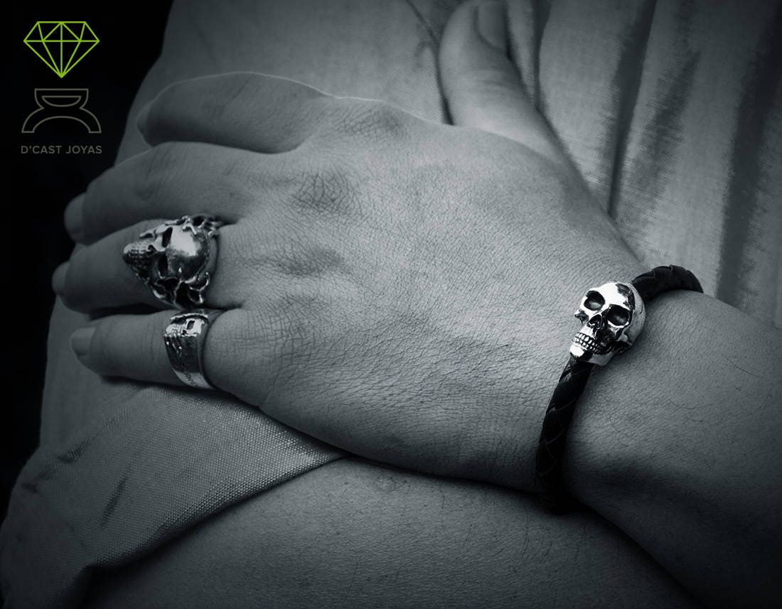 Pulsera Calavera plata de ley y cuero, Brazalete calavera hombre, Brazalete cuero artesanal, Joyería hombre - D´Cast
