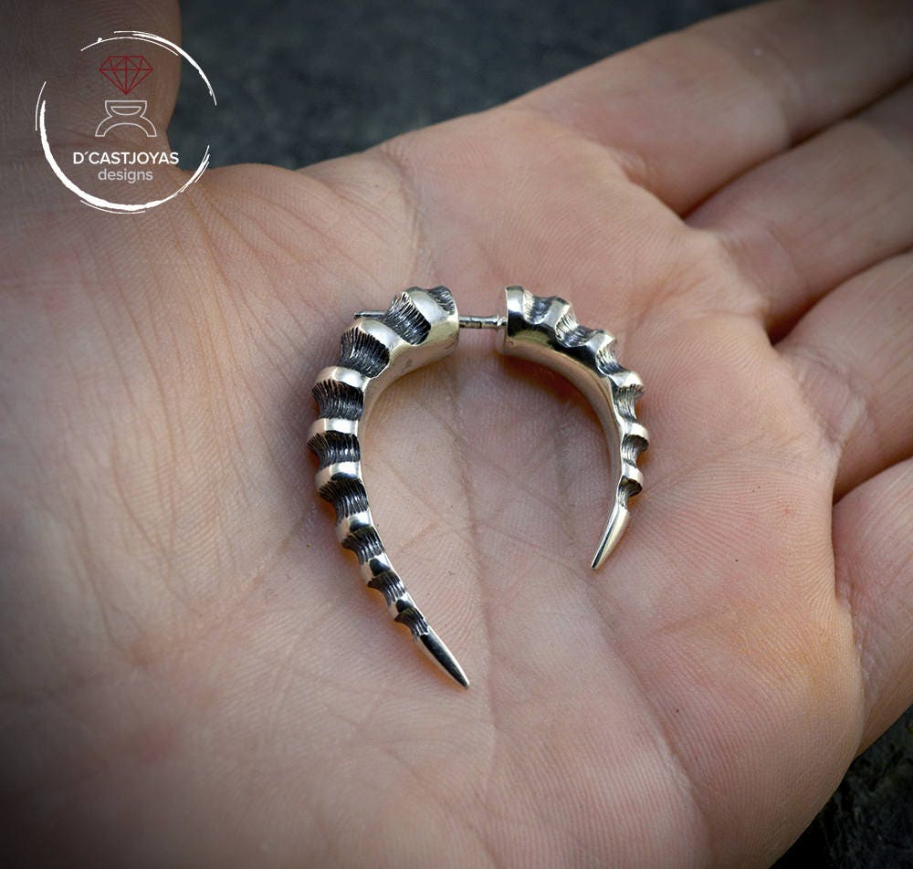 Pendiente de Aro Plata Cuerno Dragón, Falso dilatador plata, Aro hueso plata, Cuerno de plata