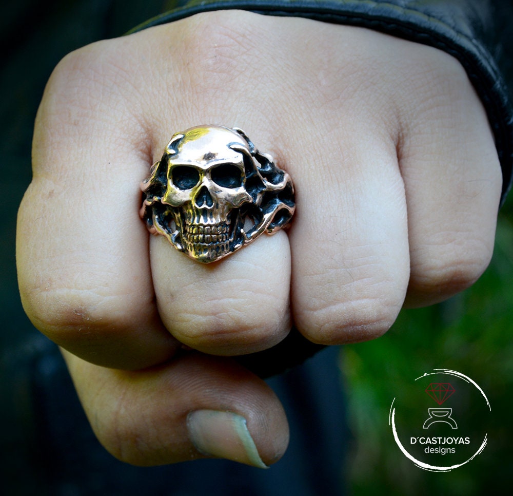 Anillo calavera con tentáculos de bronce - D´Cast