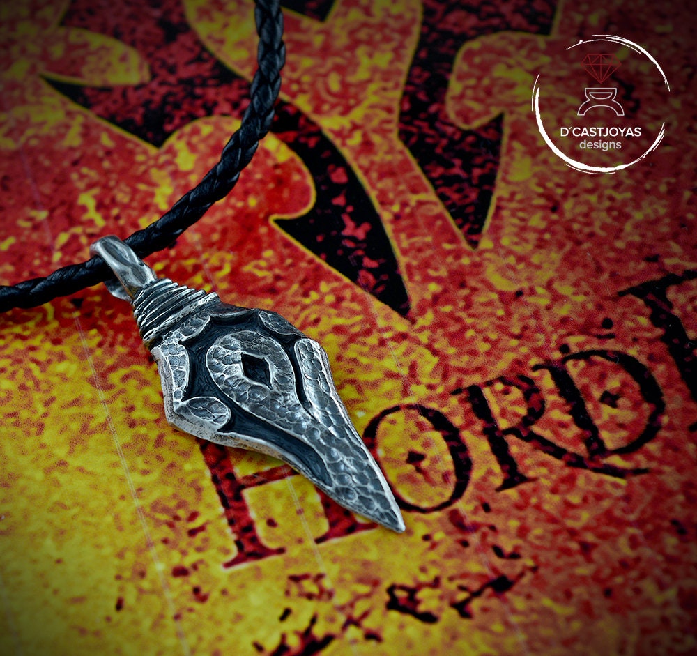 Colgante plata de la Horda, Colgante Wow, Colgante rústico plata oxidada hombres - D´Cast