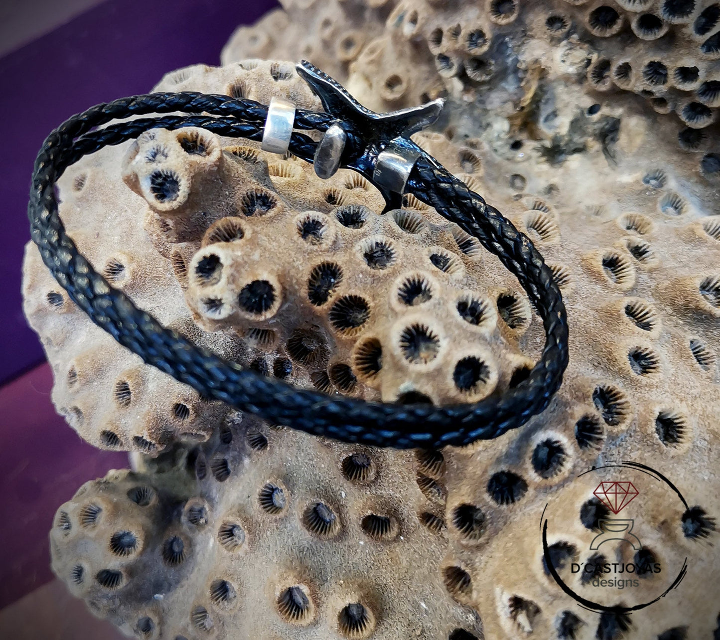 Pulsera plata oxidada y cuero estrella de mar, Pulsera de plata 925 estrella, Pulsera de cuero y plata para surfistas, Joyería del mar - D´Cast