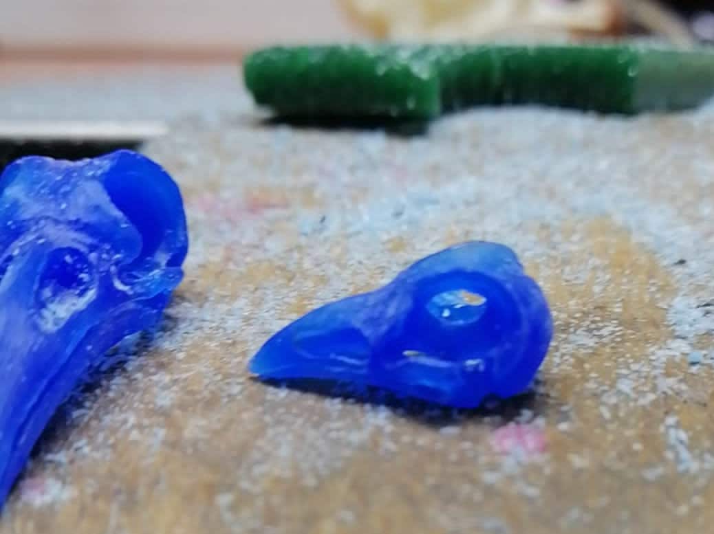 Pendientes cuervos de Odín en plata de ley maciza con texturas oxidadas, Pendiente calaveras pájaro, Regalo para novia gótica