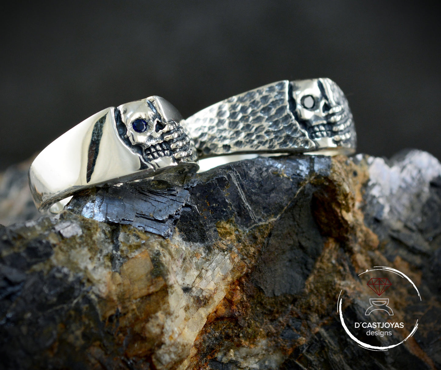 Anillo banda calavera Winter is coming pequeño