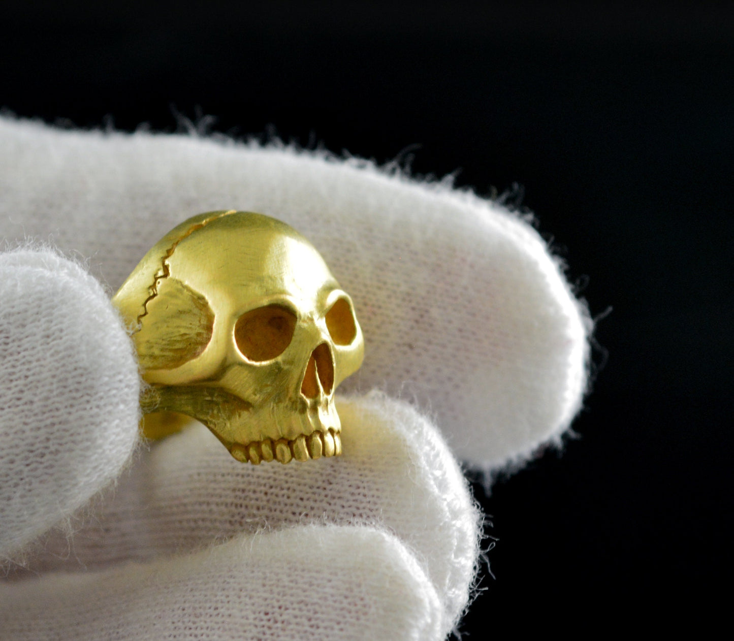 Anillo calavera oro sin mandíbula, Anillo Memento mori