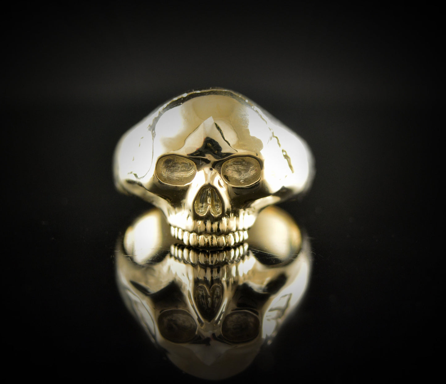 Anillo calavera oro sin mandíbula, Anillo Memento mori