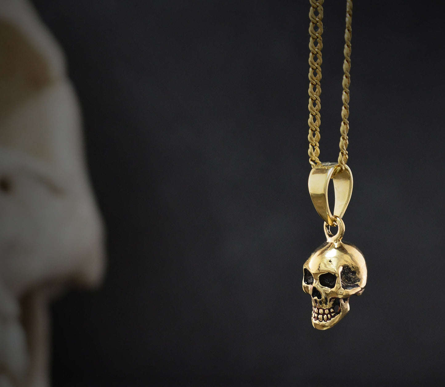 Colgante calavera oro , Calavera oro 14k o 18K con baño de rodio negro, Colgante compromiso para novia gotica, Colgante oro hombre - D´Cast