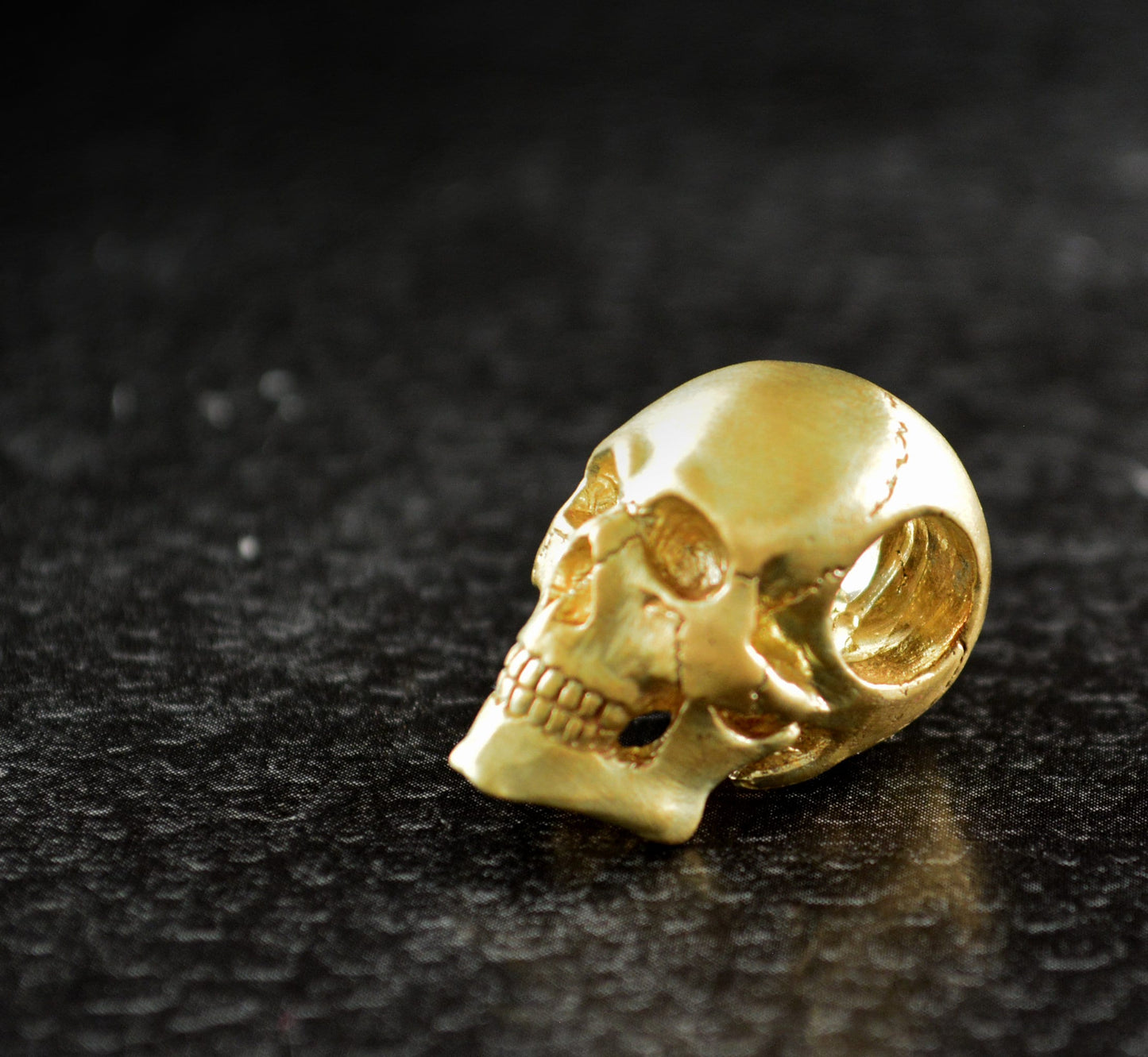 Colgante Calavera completa hecha a mano en oro de 10k, 14k o 18k, Colgante Memento Mori, Regalo genial para él o ella - D´Cast