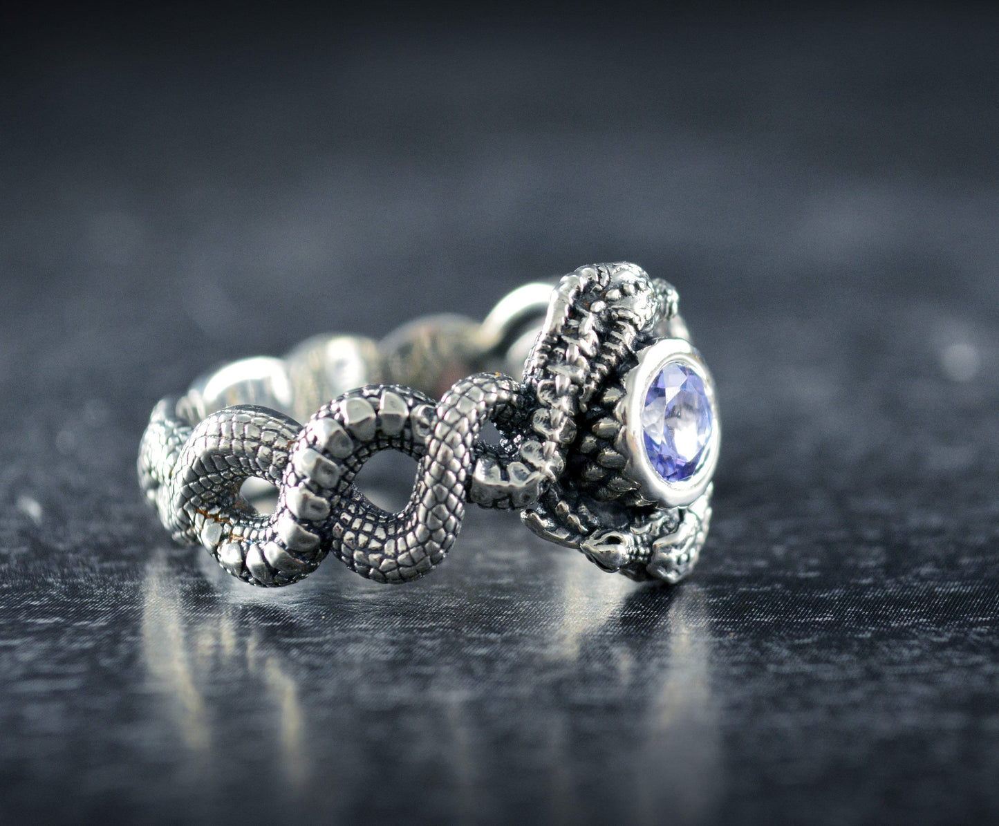 Anillo plata dragones, Solitario dragones con piedra azul, Anillo de compromiso, Regalo personalizado para Navidad - D´Cast