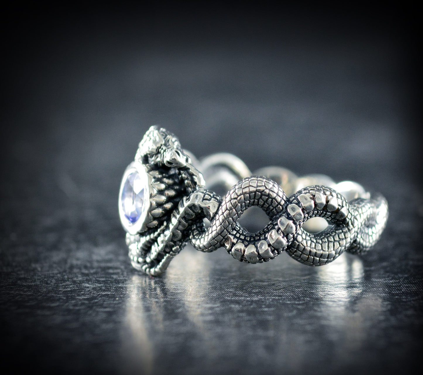Anillo plata dragones, Solitario dragones con piedra azul, Anillo de compromiso, Regalo personalizado para Navidad - D´Cast