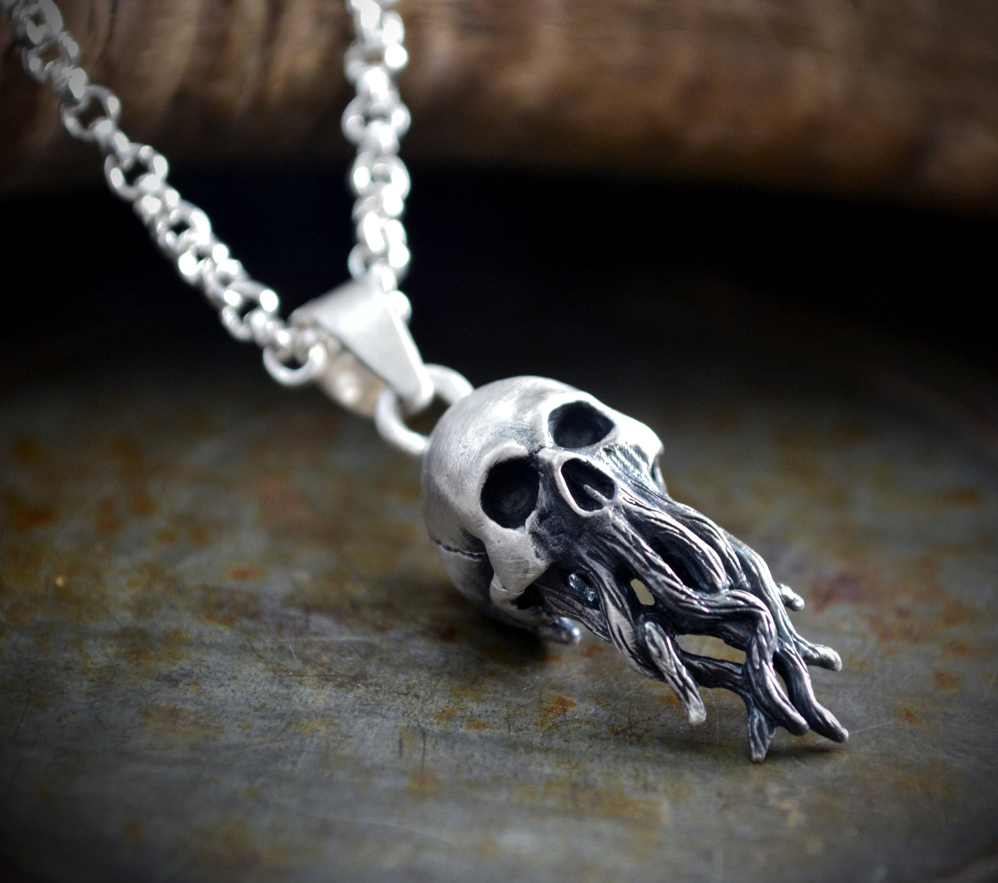 Colgante Cthulhu, Colgante plata calavera con tentáculos - D´Cast