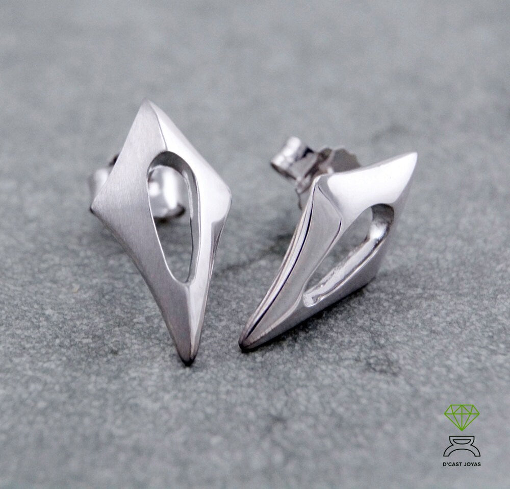 Pendientes plata dos rombos, Pendientes pequeños plata, Joyería minimalista, rombo oro rosa, Pendiente artesanal - D´Cast