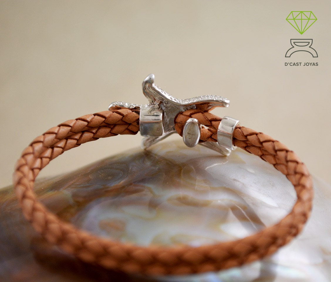 Pulsera plata oxidada y cuero estrella de mar, Pulsera de plata 925 estrella, Pulsera de cuero y plata para surfistas, Joyería del mar - D´Cast