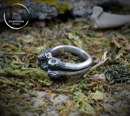 Reservado para J. G., anillo hueso grande personalizado en oro amarillo solido de 18k- SEGUNDO PAGO