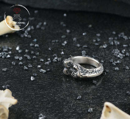 Reservado para J. G., anillo hueso grande personalizado en oro amarillo solido de 18k- SEGUNDO PAGO