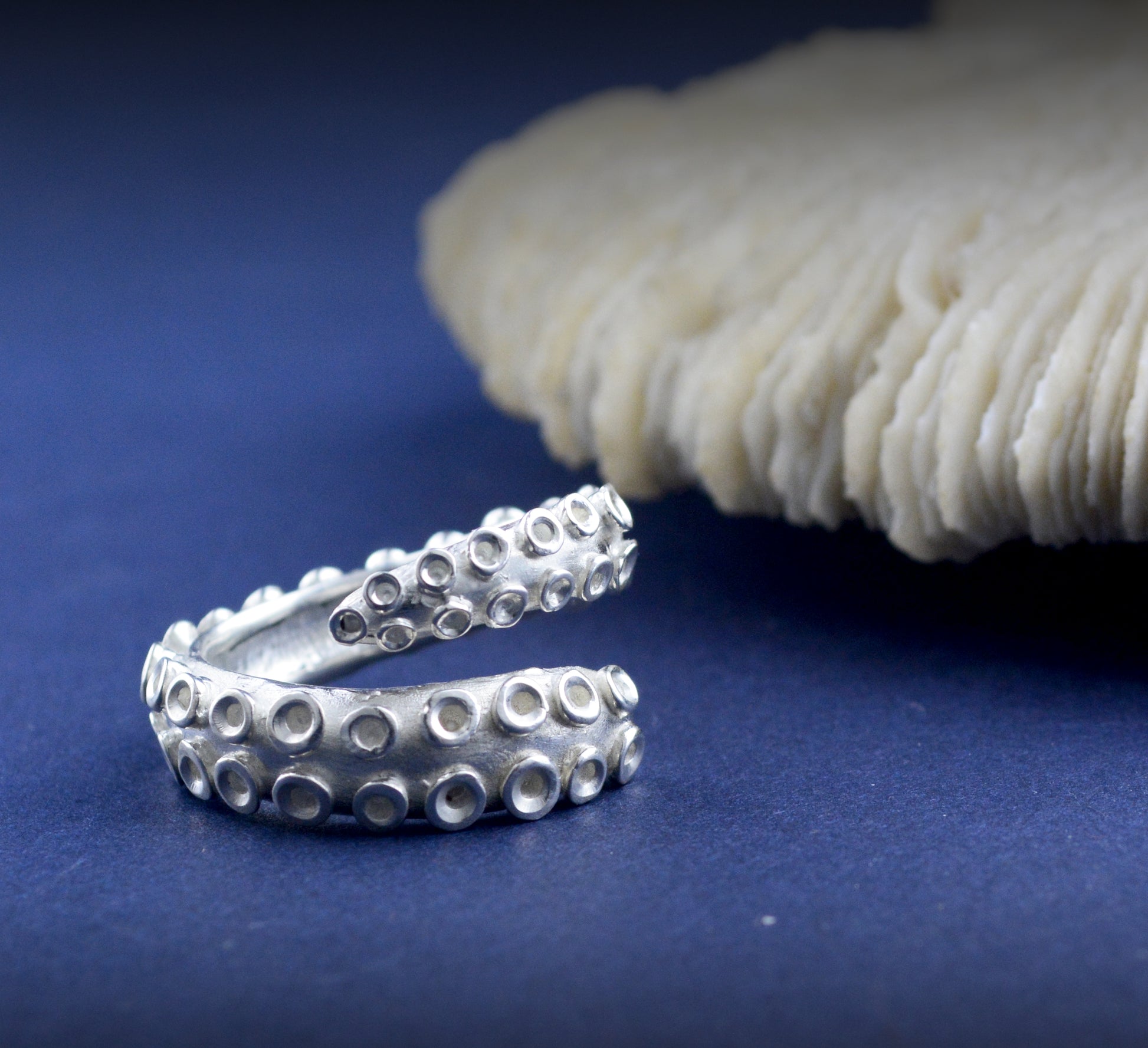 Anillo plata 925 pulpo, anillo tentáculo de pulpo, Anillo plata oxidada, Anillo hombre, Joyería del mar, Joyería unisex, Anillo artesanal - D´Cast