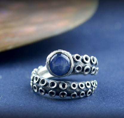 Anillo plata 925 tentáculo pulpo con zafiro estrella, Pieza unica hecha a mano, Joyería del mar