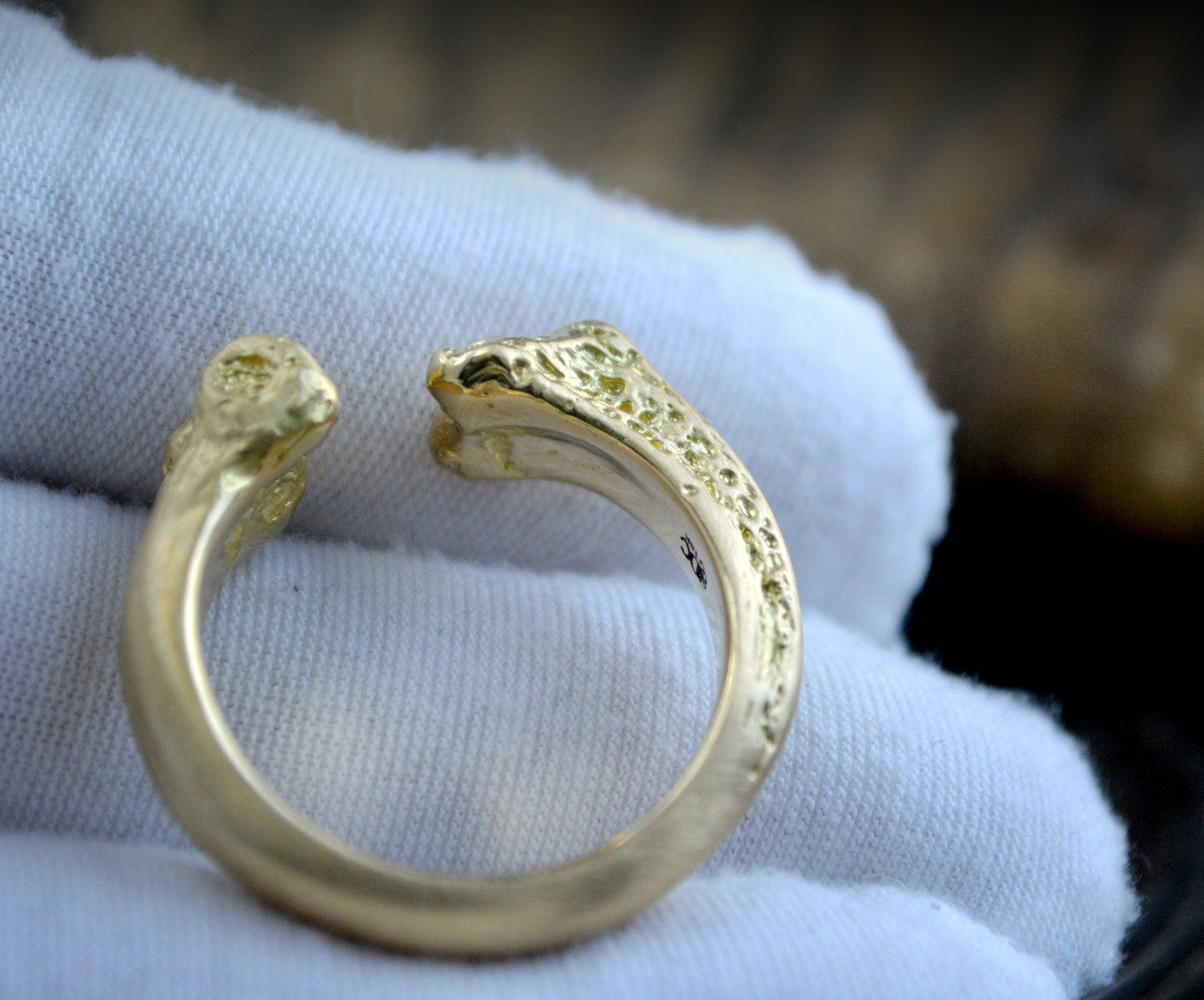 Reservado para J. M., anillo hueso grande personalizado en oro amarillo solido de 18k- ULTMO PAGO - D´Cast