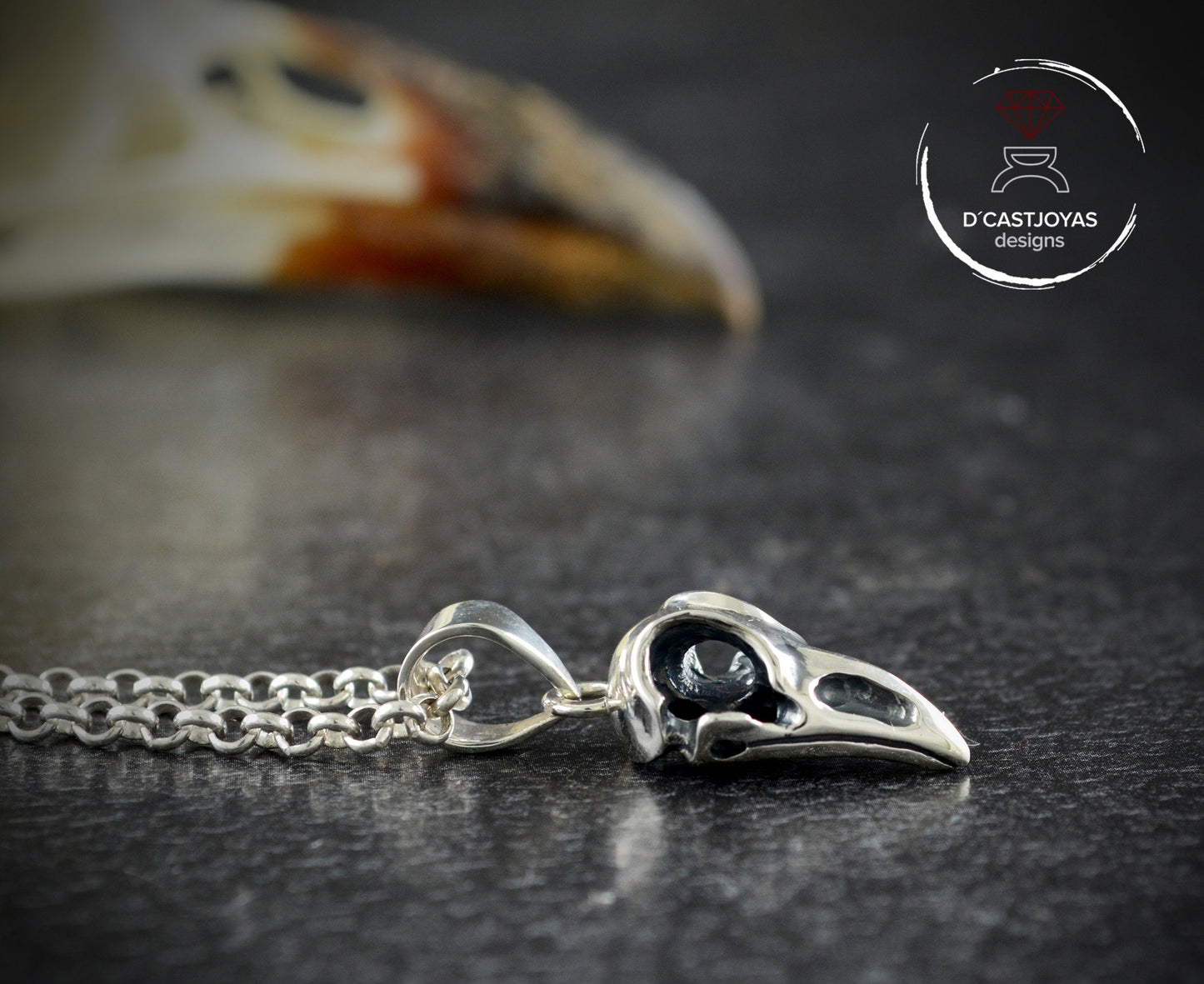 Colgante vikingo pequeño plata 925 de cráneo cuervo