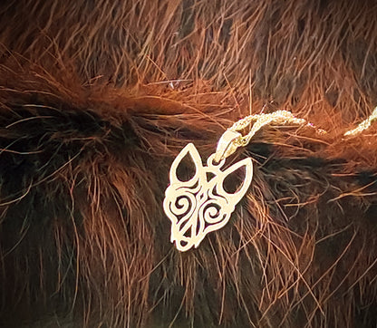 Colgante lobo vikingo hecho a mano en oro sólido, Joyería vikinga de oro