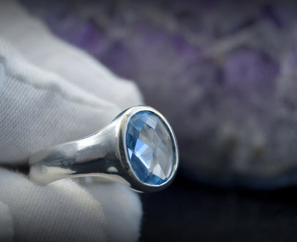 Prisma – Anillo de plata con piedra talla damero
