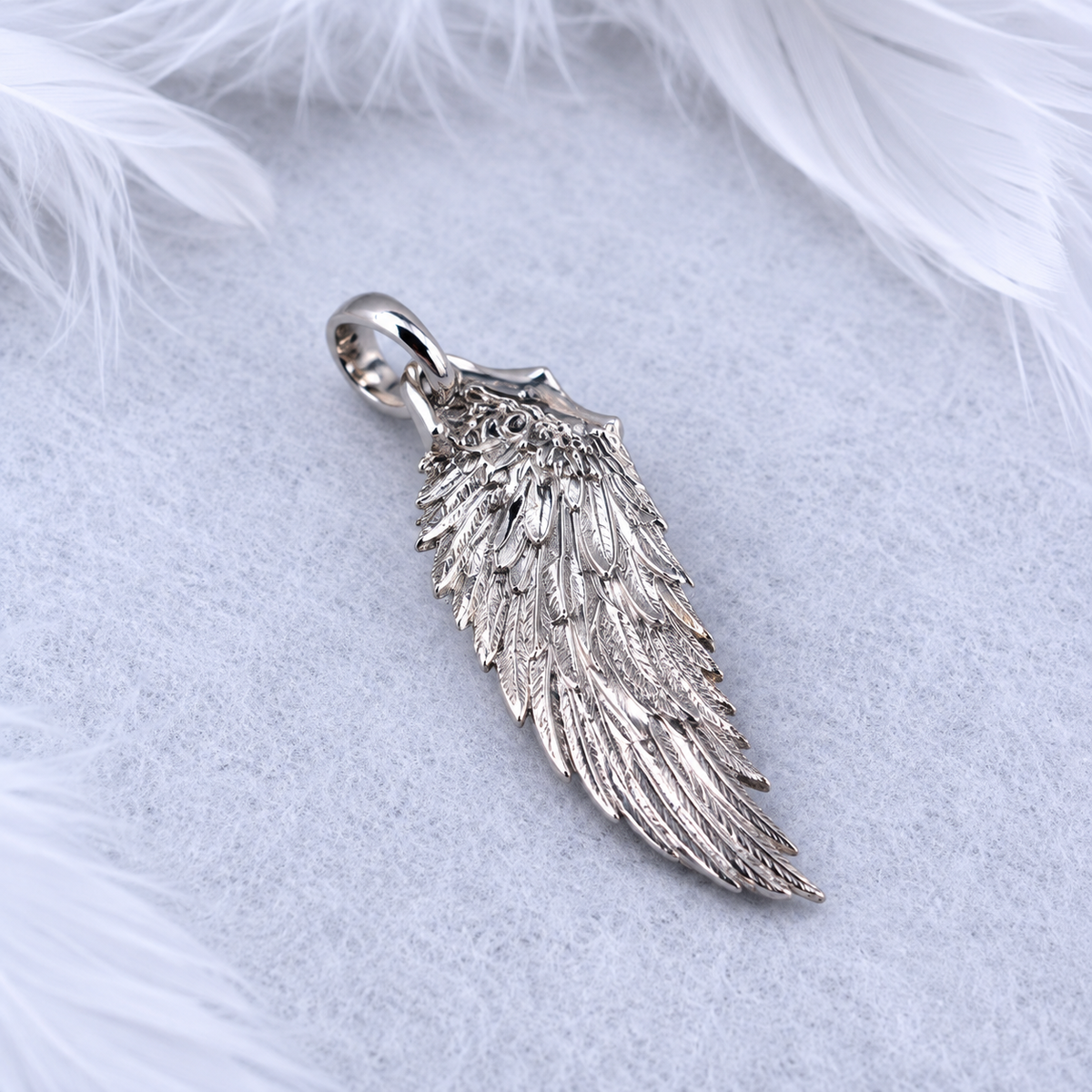 Colgante Ala de Ángel en Plata 925 · Joyería Gótica Artesanal