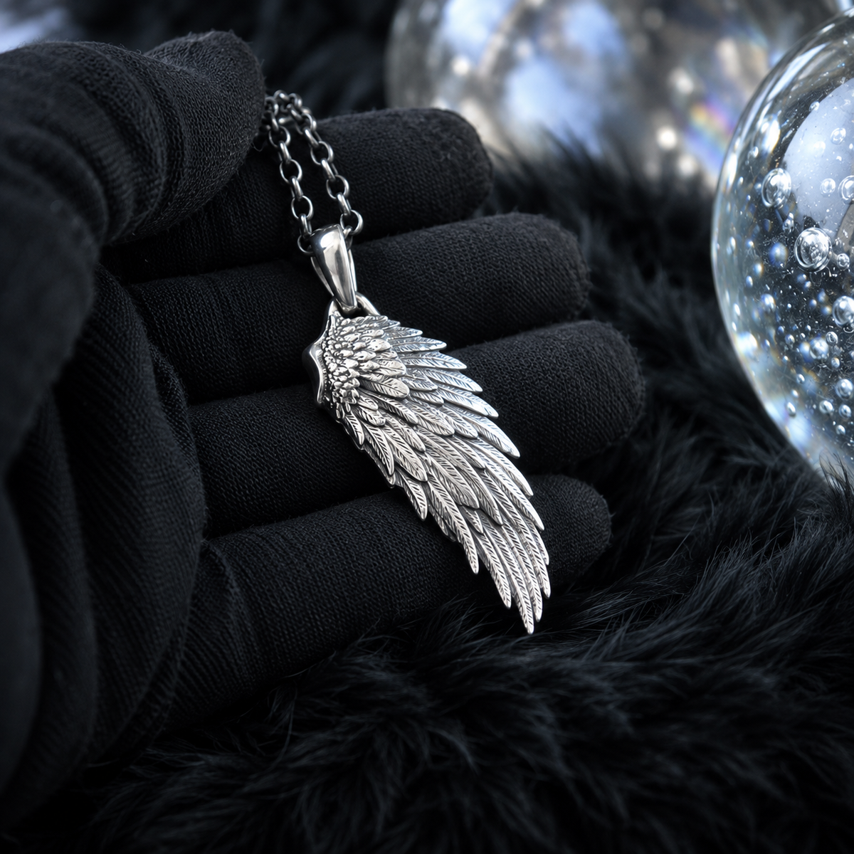 Colgante Ala de Ángel en Plata 925 · Joyería Gótica Artesanal