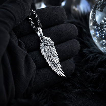 Colgante Ala de Ángel en Plata 925 · Joyería Gótica Artesanal