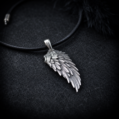 Colgante Ala de Ángel en Plata 925 · Joyería Gótica Artesanal