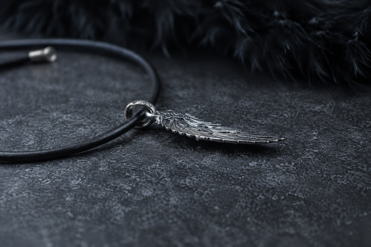 Colgante Ala de Ángel en Plata 925 · Joyería Gótica Artesanal - D´Cast