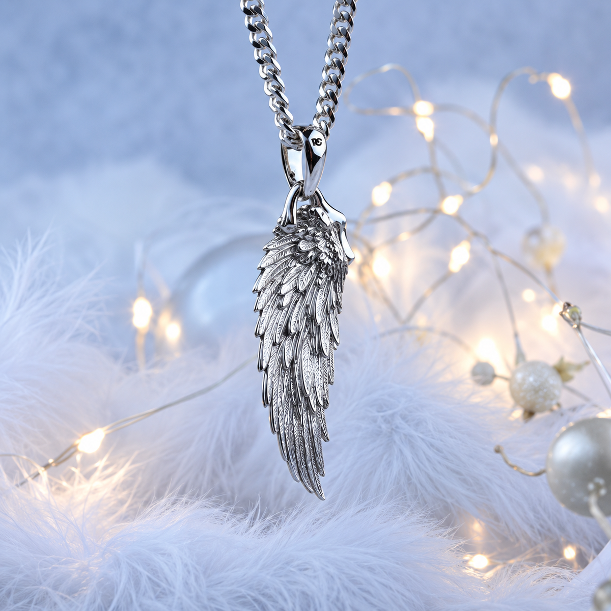 Colgante Ala de Ángel en Plata 925 · Joyería Gótica Artesanal