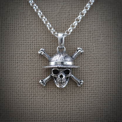 Colgante calavera con sombrero en plata · Vida Pirata
