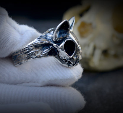 Anillo cráneo de gato, Cráneo felino hecho a mano en plata de ley