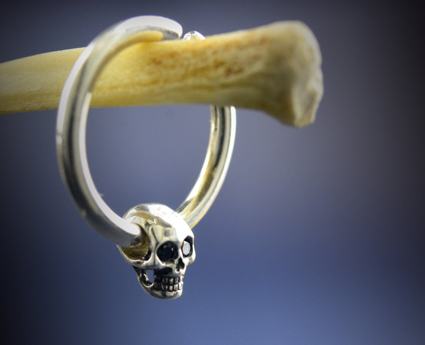 Aro para nariz con calavera pequeña de plata de ley , Septum, joyería punk