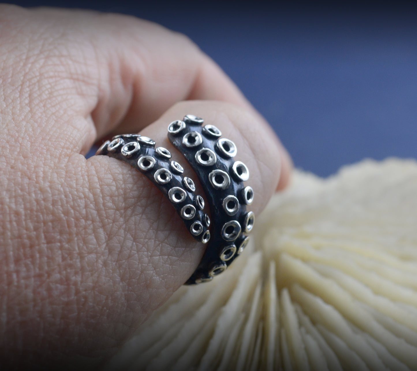 Anillo plata 925 pulpo, anillo tentáculo de pulpo, Anillo plata oxidada, Anillo hombre, Joyería del mar, Joyería unisex, Anillo artesanal - D´Cast