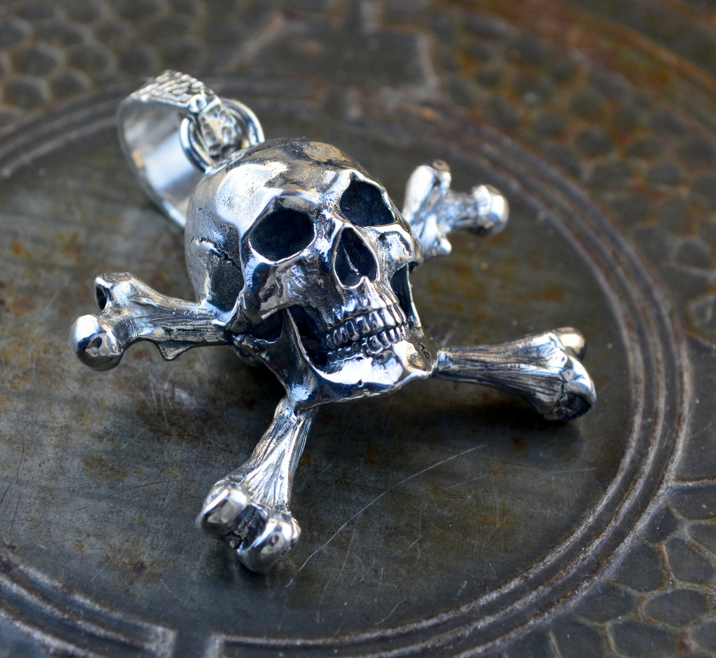 Silver Skull and Crossbones Pendant, Jolly Roger Necklace, Realistic Pirate Skull, Memento Mori