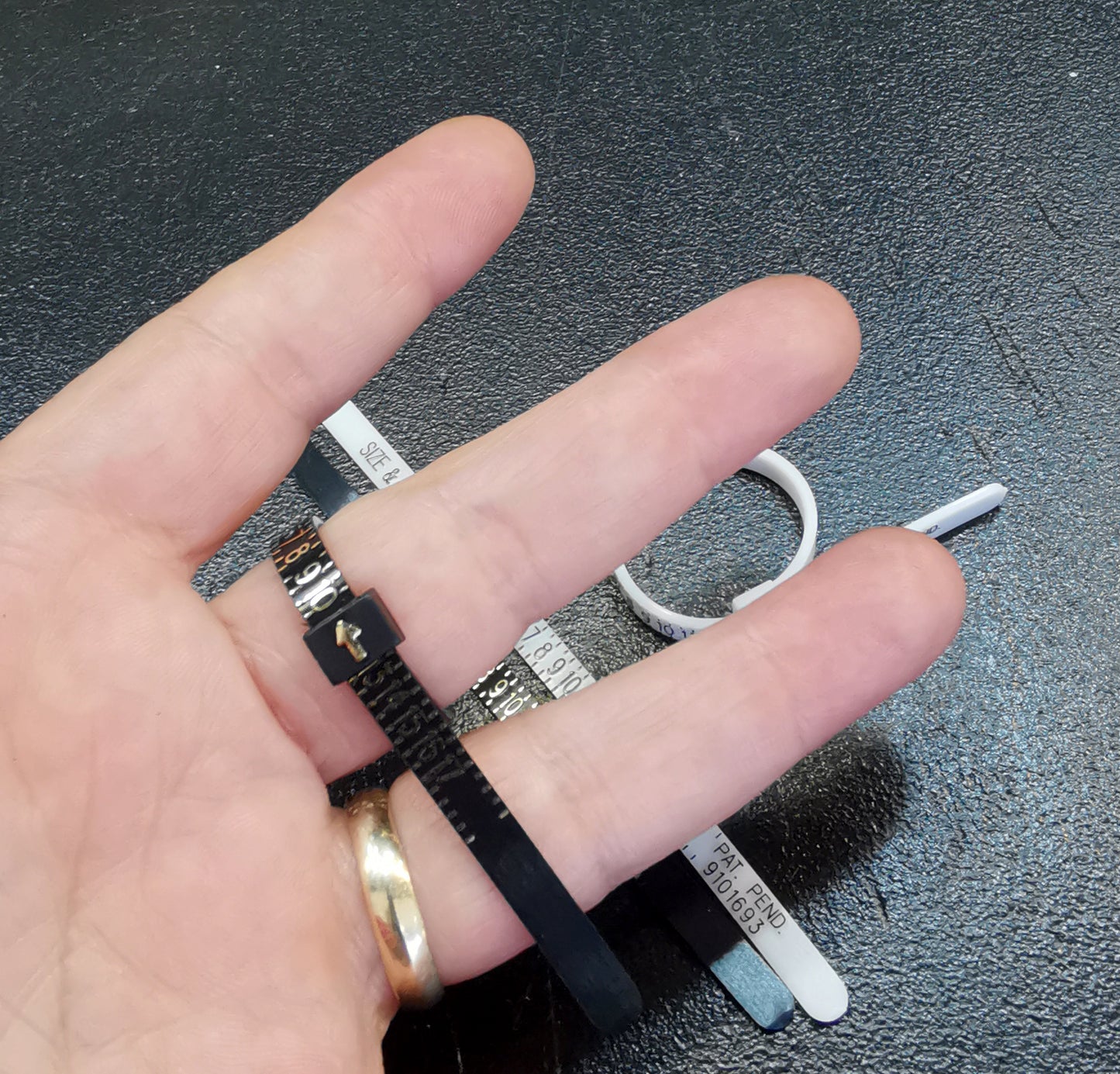 Medidor de tallas de anillo