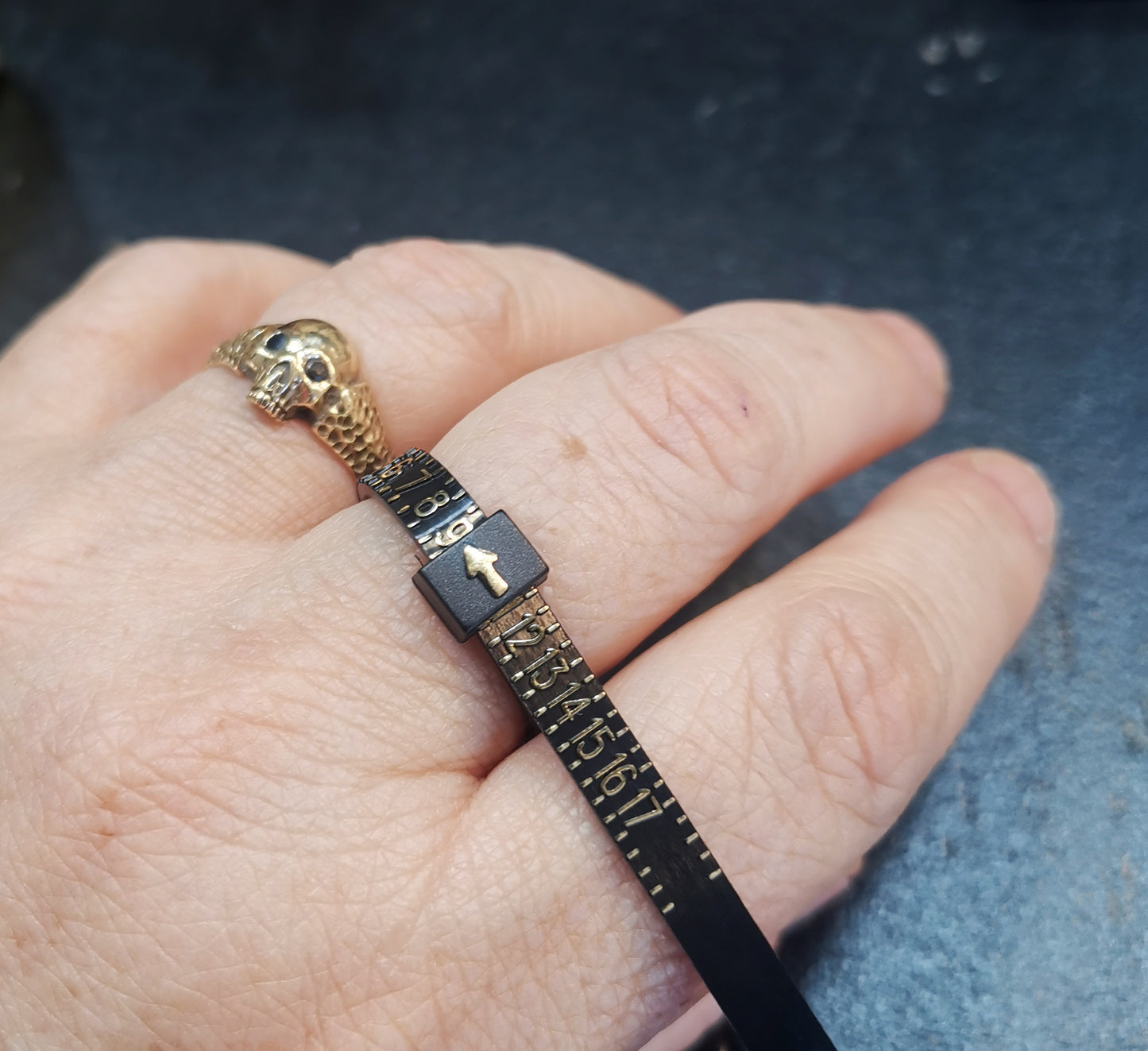 Medidor de tallas de anillo