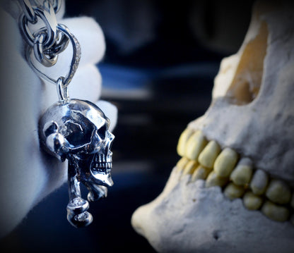 Colgante Calavera Pirata XL Plata de Ley | Jolly Roger Hecho a Mano | Joyería Gótica Biker Rock Halloween