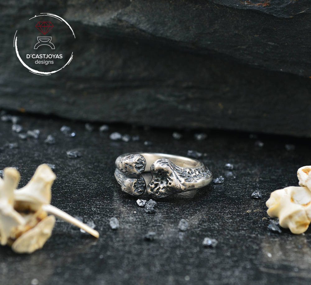 Reservado para J. G., anillo hueso grande personalizado en oro amarillo solido de 18k- SEGUNDO PAGO