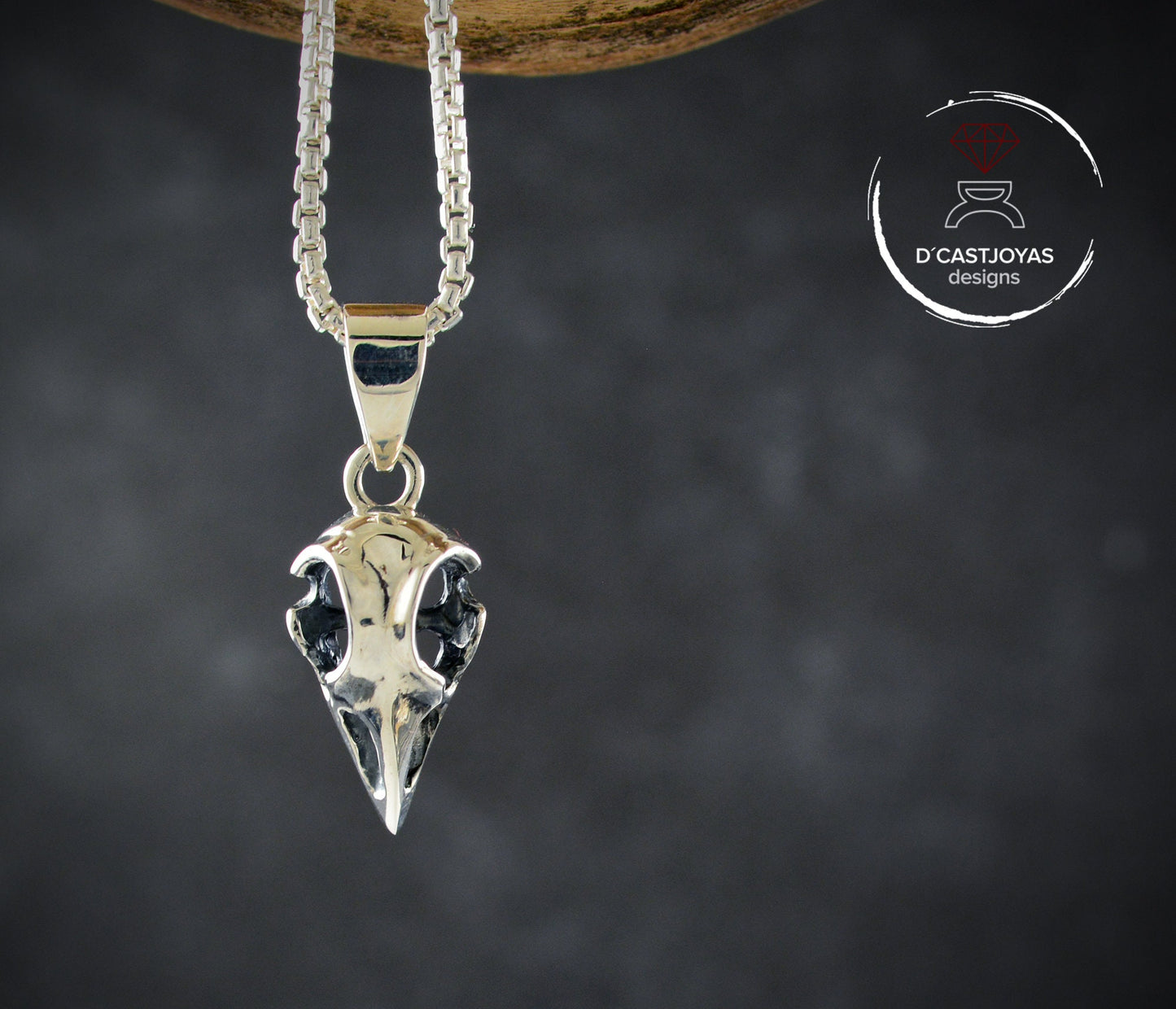 Colgante vikingo pequeño plata 925 de cráneo cuervo