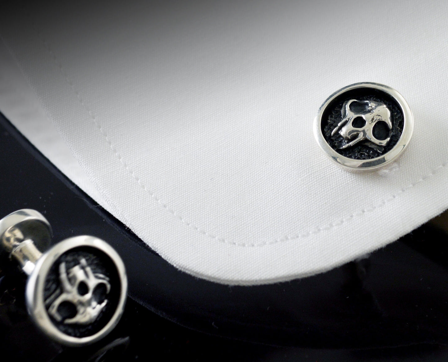 Gemelos de plata con calavera de gato, Regalo de boda original