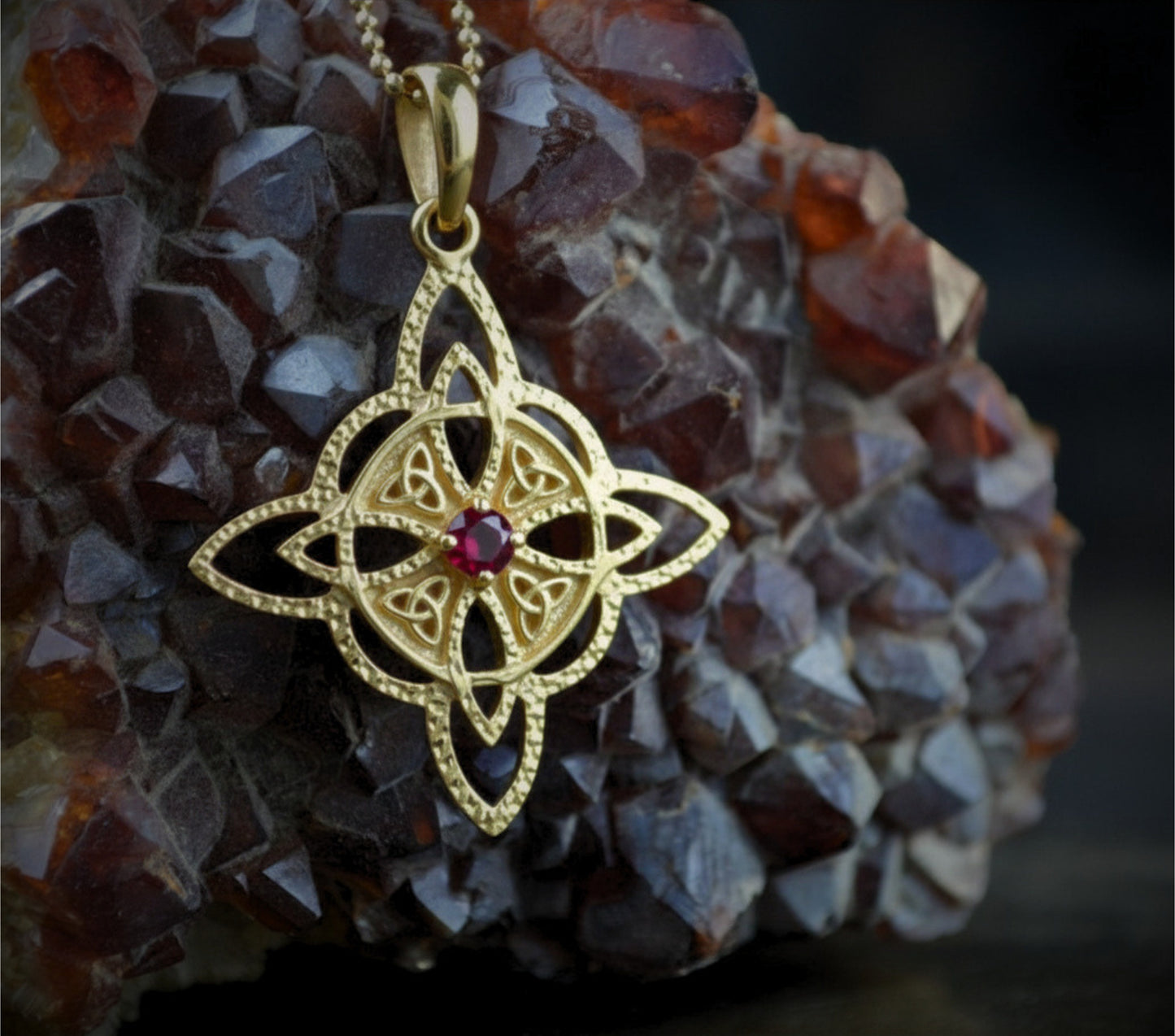 Massiver Hexenknoten-Anhänger aus Sterlingsilber mit Naturstein, handgefertigter Anhänger, schützende Halskette, Silberanhänger mit Amethyst