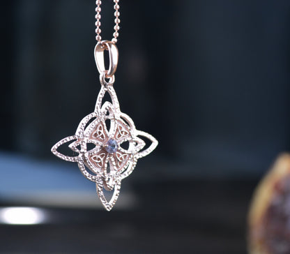 Massiver Hexenknoten-Anhänger aus Sterlingsilber mit Naturstein, handgefertigter Anhänger, schützende Halskette, Silberanhänger mit Amethyst