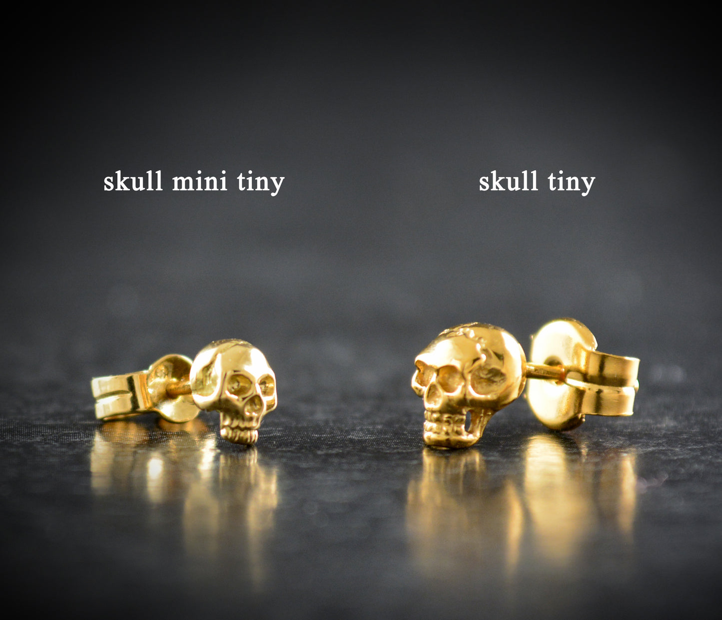 Pendientes de calavera diminuta de oro de10k,  14k o 18k, Pendiente de calavera  con piedras naturales para niñ - D´Cast