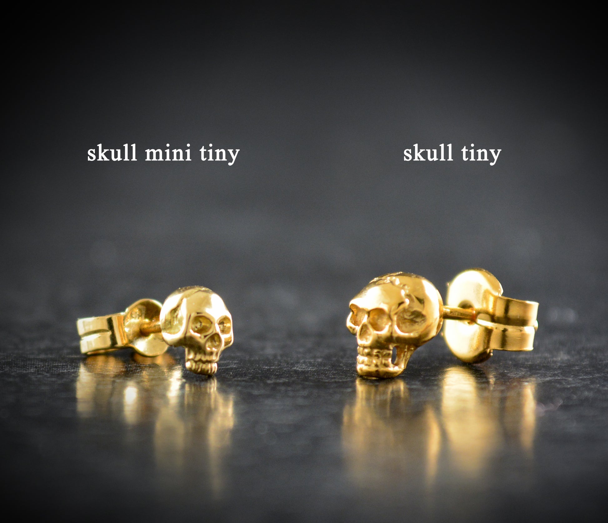 Pendientes de calavera diminuta de oro de10k,  14k o 18k, Pendiente de calavera  con piedras naturales para niñ - D´Cast