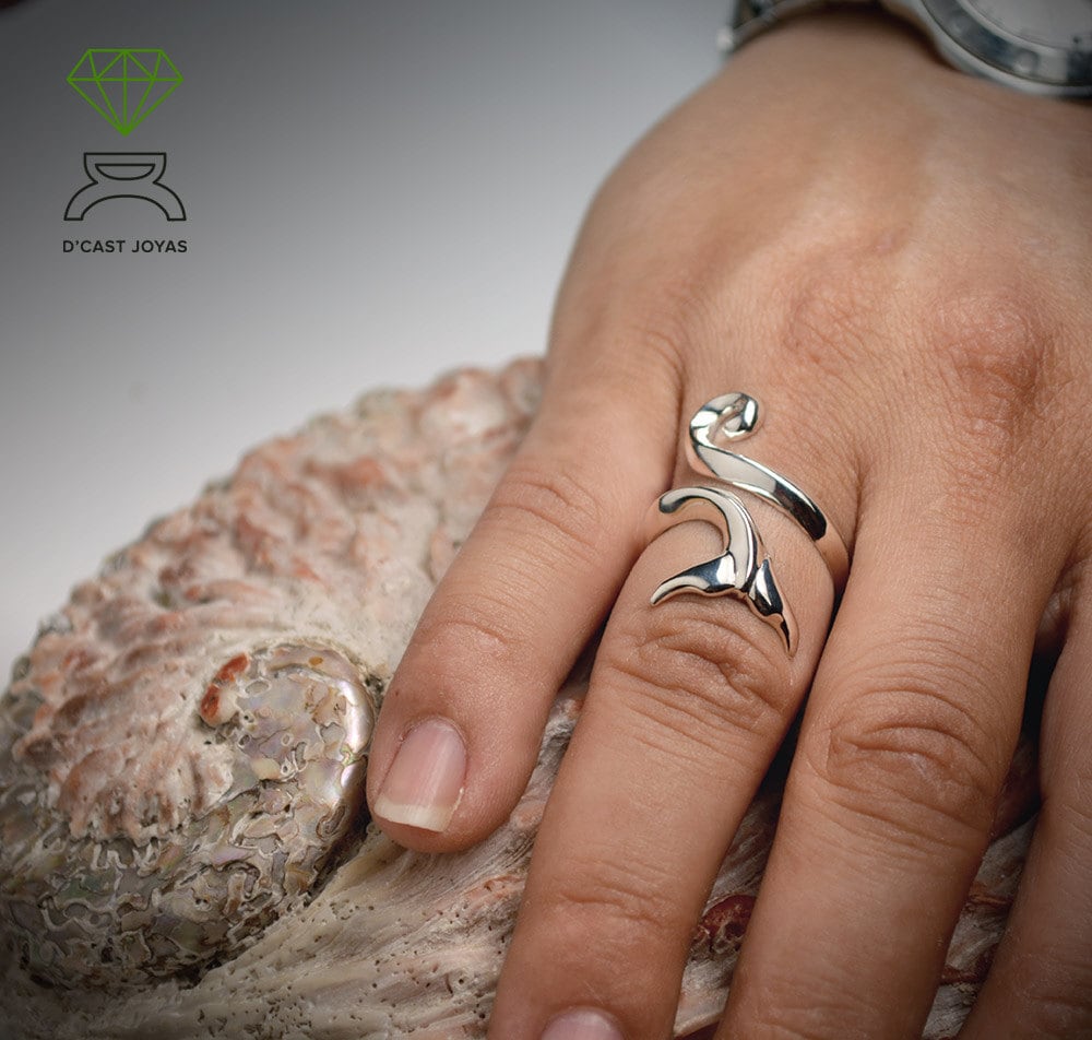 Anillo plata Cola de ballena, Anillo ajustable cola ballena, Anillo plata abierto, Anillo artesanal, Joyería del mar, Joyería unisex - D´Cast