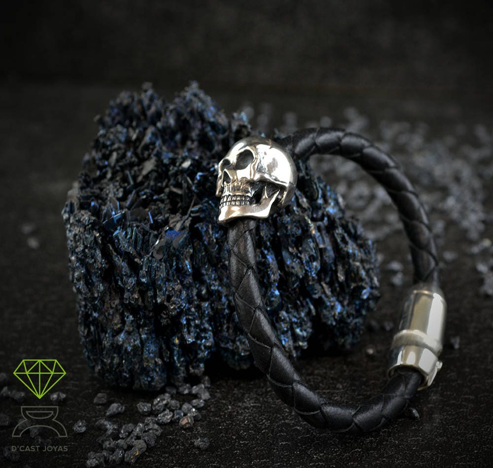 Pulsera Calavera  plata de ley y cuero, Brazalete calavera hombre, Brazalete cuero artesanal, Joyería hombre - D´Cast