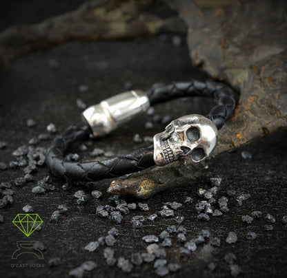 Pulsera Calavera  plata de ley y cuero, Brazalete calavera hombre, Brazalete cuero artesanal, Joyería hombre - D´Cast